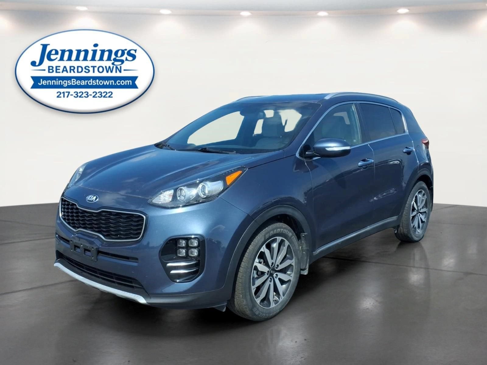 2018 Kia Sportage EX in Grey — front three-quarter view